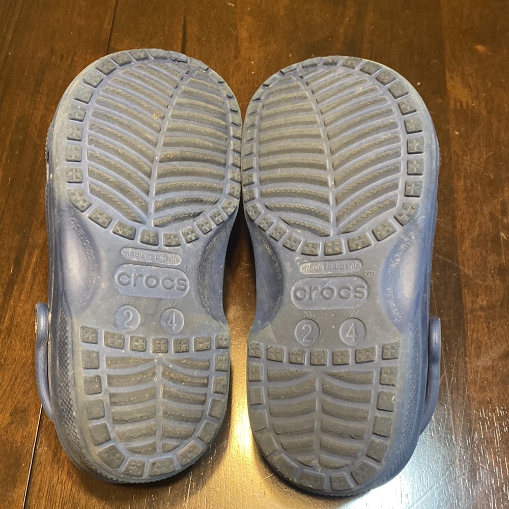 Used Crocs - Picture 3 of 3